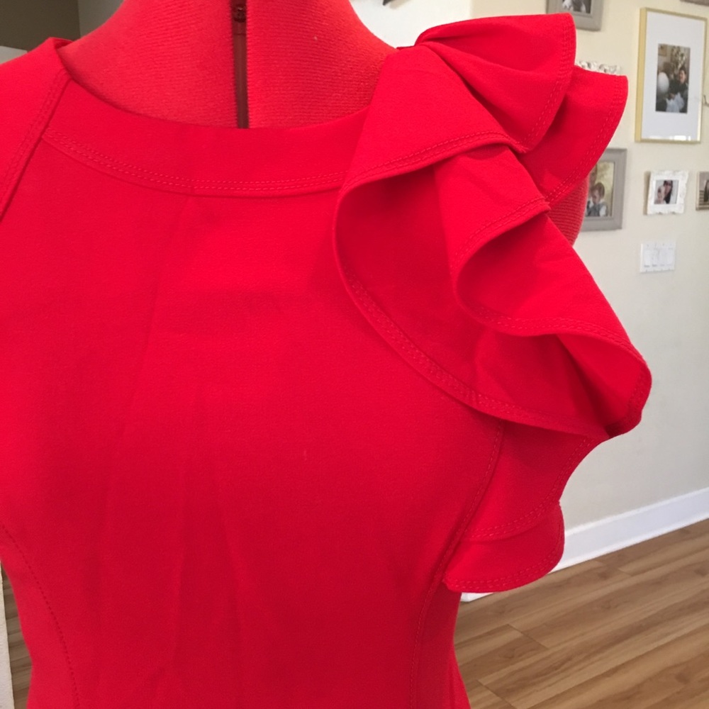 Calvin Klein red ruffle sleeve shift dress 2P - Picture 2 of 8